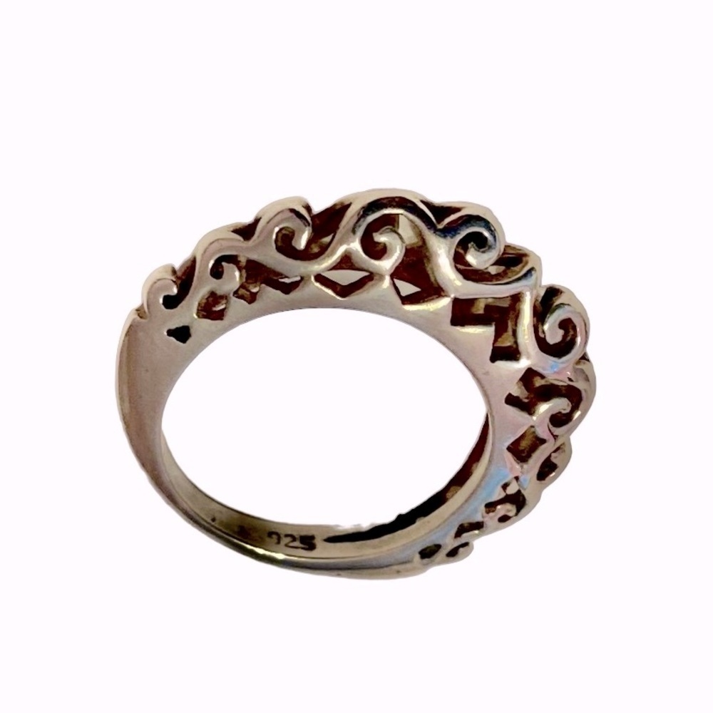 Unique 925 Sterling Silver Ring Size 6 - Picture 1 of 2